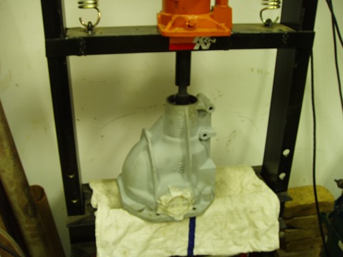 differential pinion removal hydrolic press